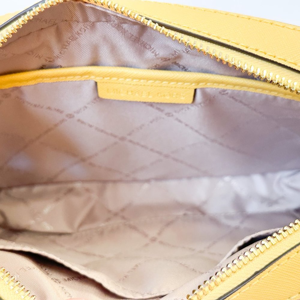 Michael Kors Jet Set Item East West Chain Shoulder Crossbody Bag Daffodil - Picture 9 of 12